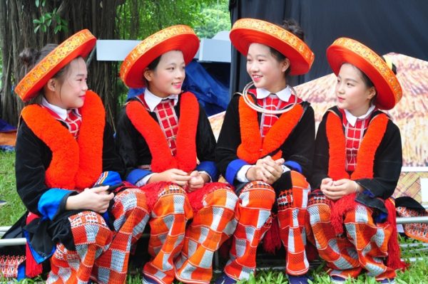 Trang phục truyền thông Việt Nam của dân tộc Dao đỏ